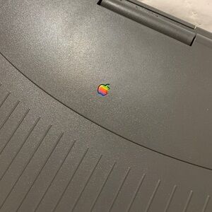 APPLE MACINTOSH POWERBOOK 165C VINTAGE LAPTOP for REPAIR OR PARTS‎